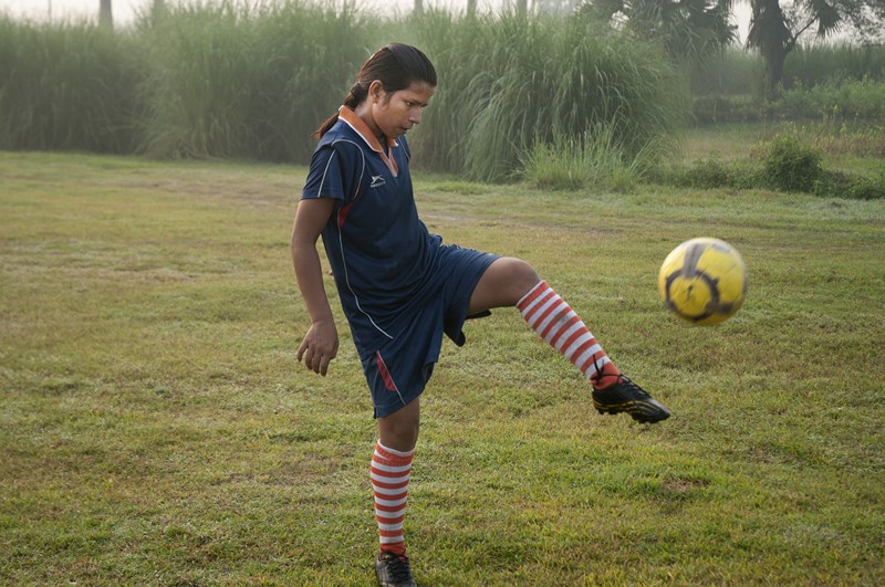 Suman doing kickups.jpg